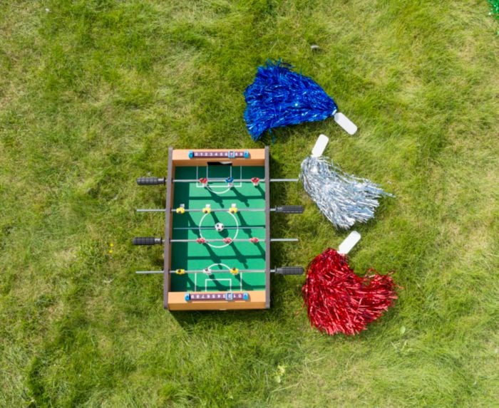 Fußball-Tischkicker aus Holz/Kunststoff/Metall Alina